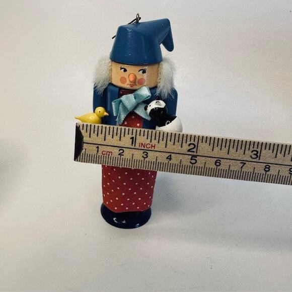 Hallmark Keepsake Ornaments 1992 Frieda The Animals' Friend Nutcracker VTG - Picture 13 of 16